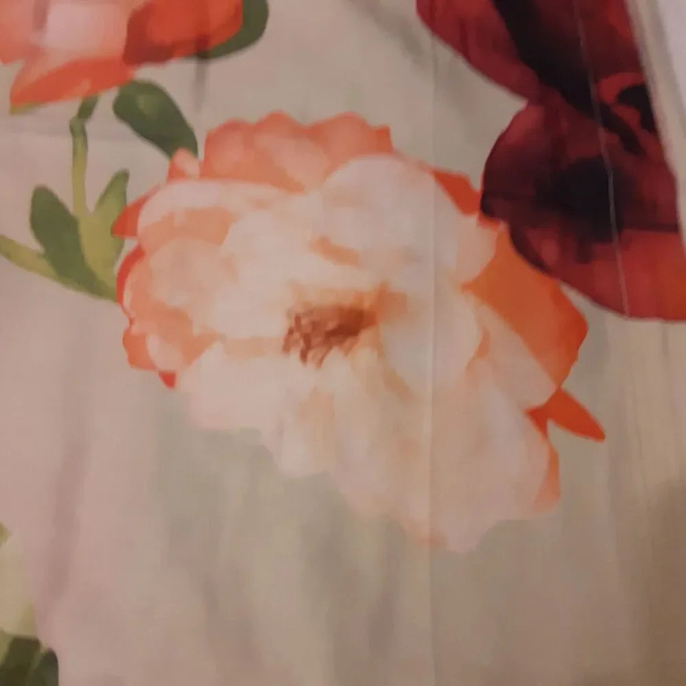 Vivre Duvet & Euro Sham Vibrant Poppies 2pc note